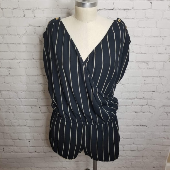 Silence + Noise Striped Romper Urban Outfitters - Picture 1 of 5